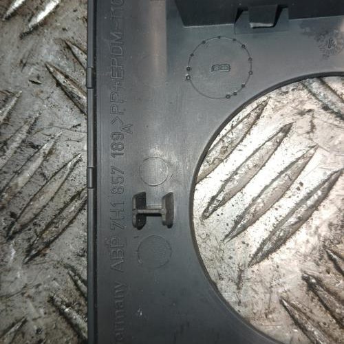 VOLKSWAGEN TRANSPORTER 5 PHASE 2