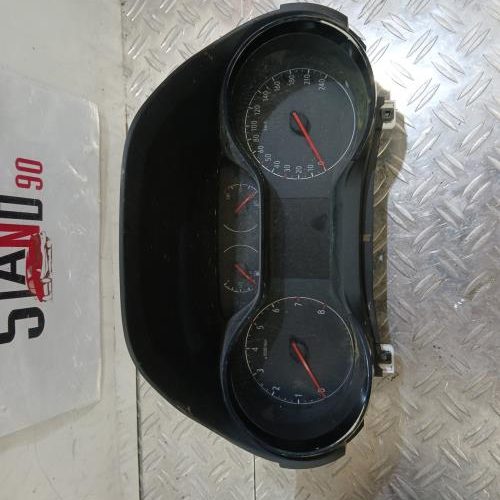 OPEL CORSA F PHASE 1