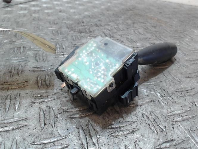 TOYOTA YARIS 1 PHASE 1