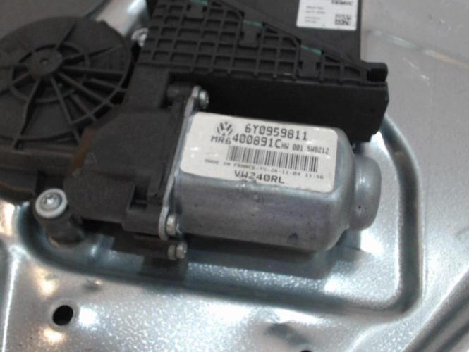 VOLKSWAGEN POLO 4 PHASE 1