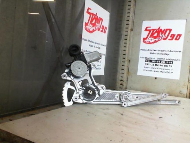 TOYOTA YARIS 1 PHASE 1