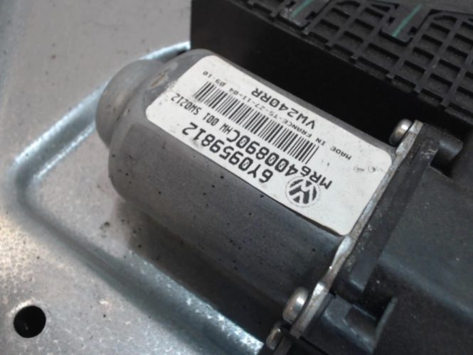 VOLKSWAGEN POLO 4 PHASE 1