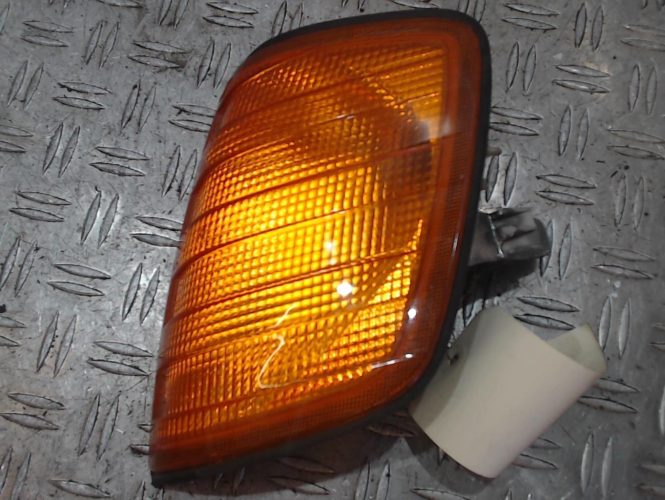 MERCEDES 250 W124 PHASE 1