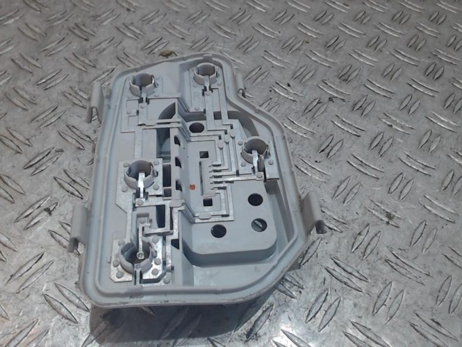 VOLKSWAGEN POLO 4 PHASE 1