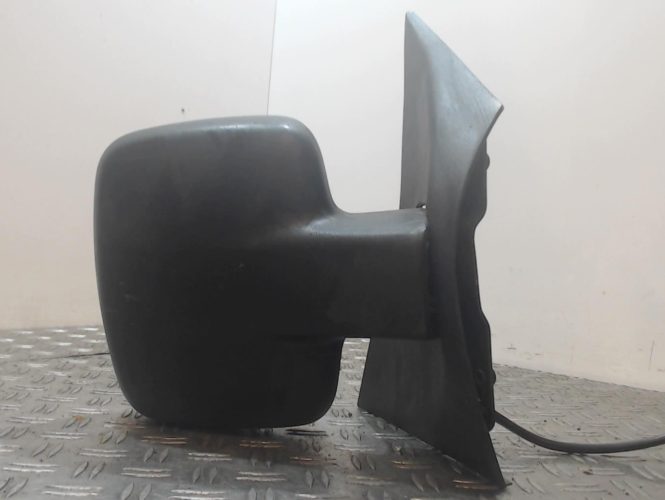 MERCEDES VITO FOURGON - BM 638