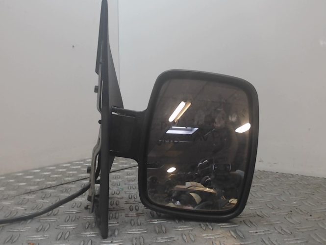 MERCEDES VITO FOURGON - BM 638