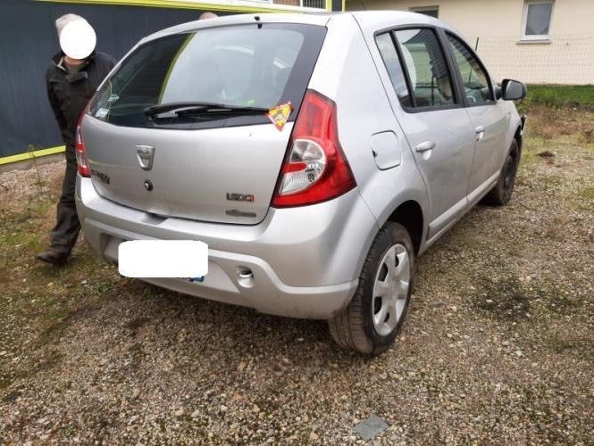 DACIA SANDERO 1