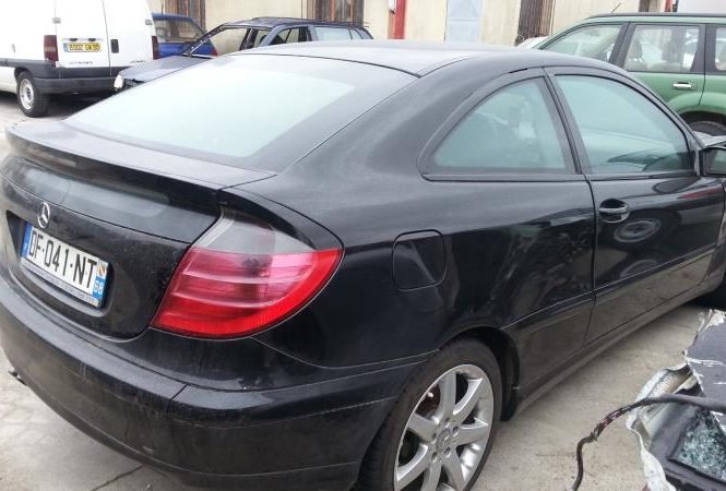 MERCEDES CLASSE C 203 COUPE SPORT PHASE 1