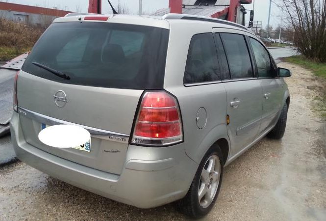 OPEL ZAFIRA B PHASE 1