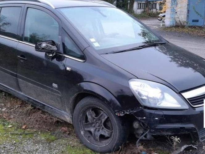 OPEL ZAFIRA B PHASE 1