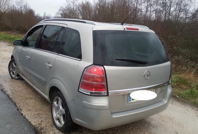 OPEL ZAFIRA B PHASE 1