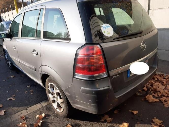 OPEL ZAFIRA B PHASE 1