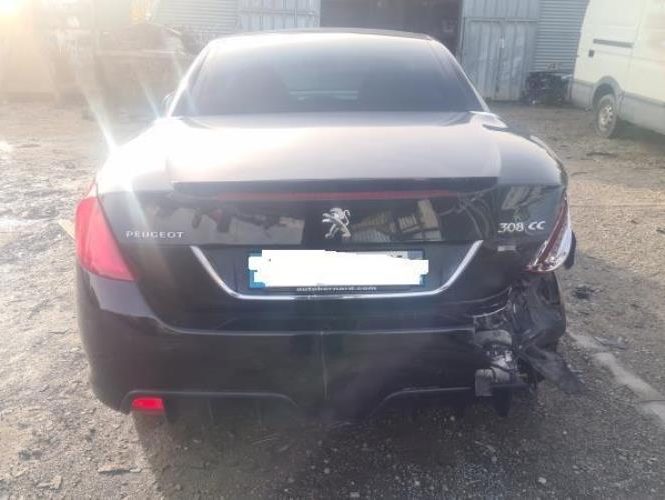 PEUGEOT 308 1