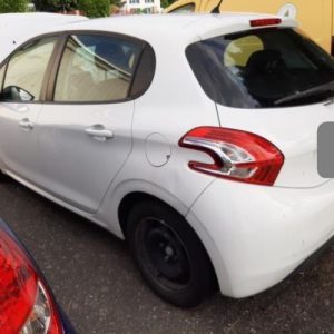 PEUGEOT 208 1