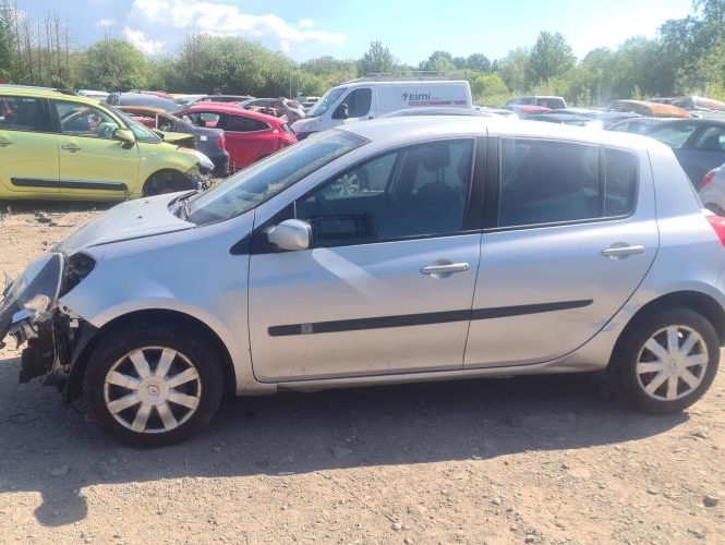 RENAULT CLIO 3 PHASE 1