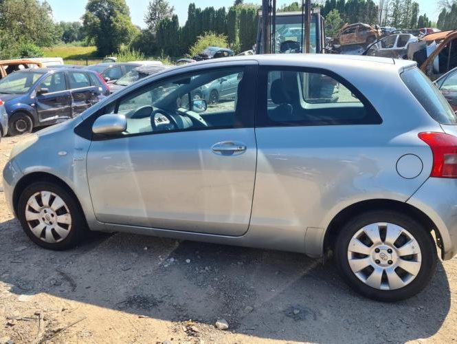 TOYOTA YARIS 2 PHASE 1