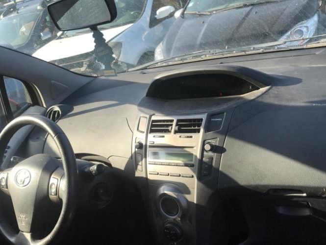 TOYOTA YARIS 2 PHASE 2