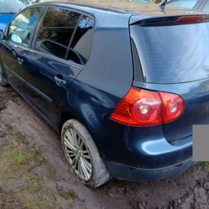 VOLKSWAGEN GOLF 5