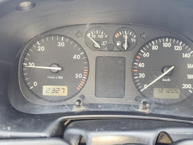 VOLKSWAGEN POLO 3 PHASE 1