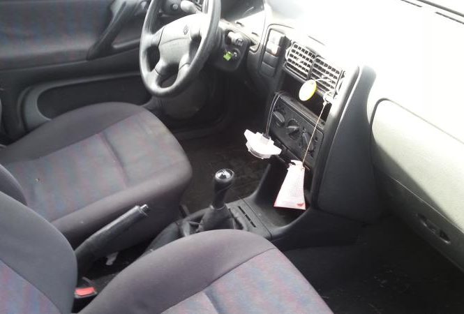 VOLKSWAGEN POLO 3 PHASE 1