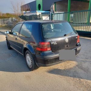 VOLKSWAGEN GOLF IV
