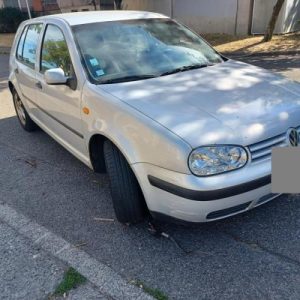 VOLKSWAGEN GOLF 4