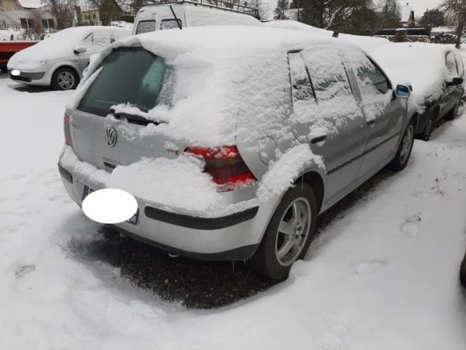 VOLKSWAGEN GOLF 4