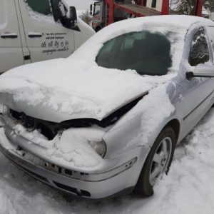 VOLKSWAGEN GOLF 4