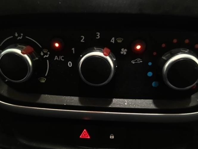 RENAULT TRAFIC 3 COURT PHASE 2