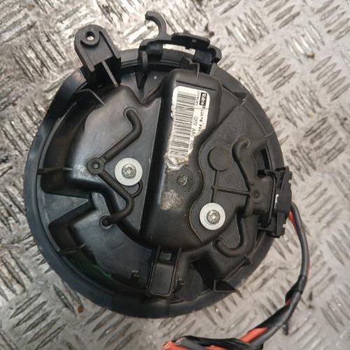 TOYOTA VERSO-S PHASE 1