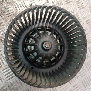 TOYOTA VERSO-S PHASE 1