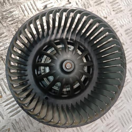 TOYOTA VERSO-S PHASE 1