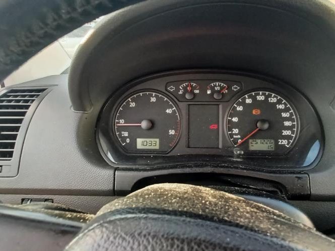 VOLKSWAGEN POLO 4 PHASE 1