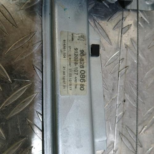 PEUGEOT 5008 1 PHASE 1