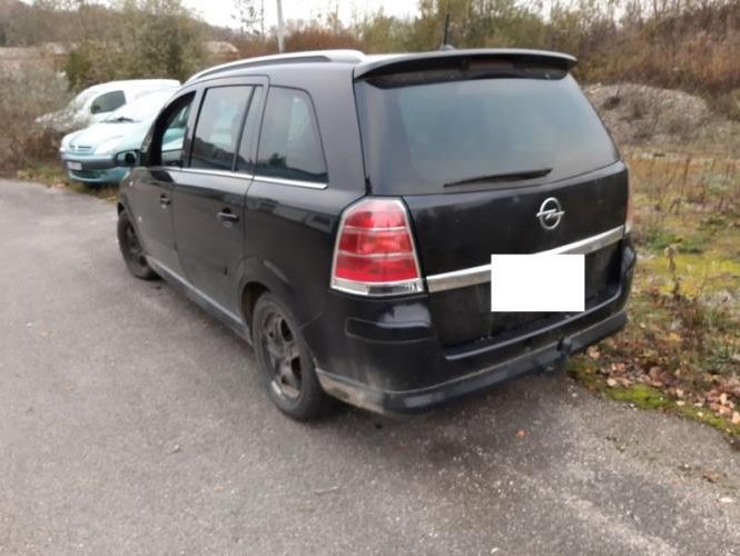 OPEL ZAFIRA B PHASE 1