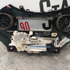 TOYOTA YARIS 1 PHASE 2