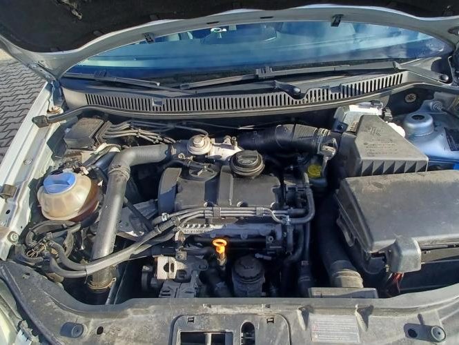 VOLKSWAGEN POLO 4 PHASE 1