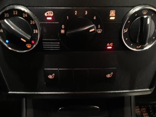 MERCEDES CLASSE A 169 PHASE 1