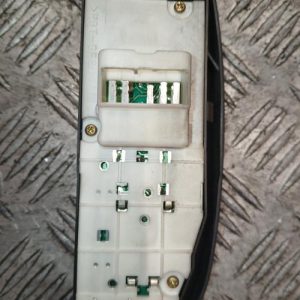 TOYOTA YARIS 1 PHASE 2