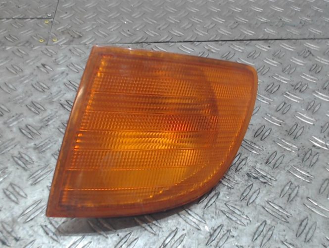 MERCEDES VITO FOURGON - BM 638