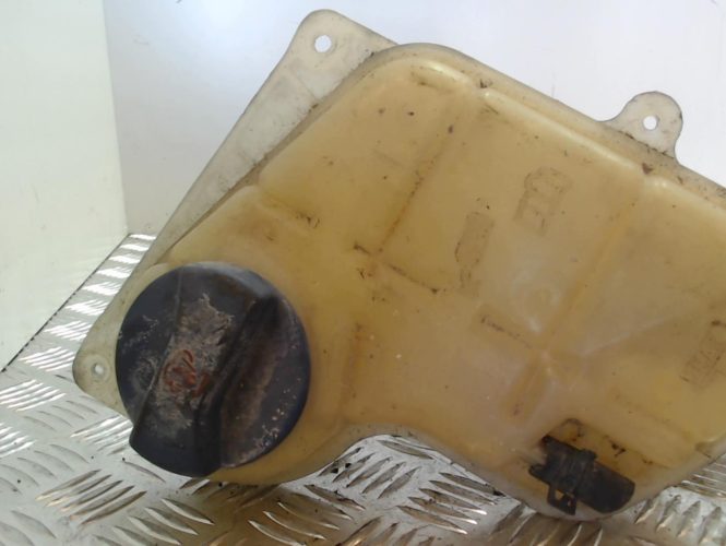 VOLKSWAGEN PASSAT 4 PHASE 1