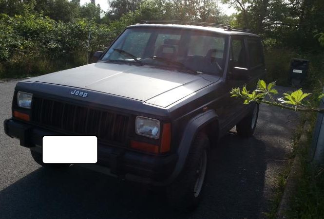 JEEP CHEROKEE