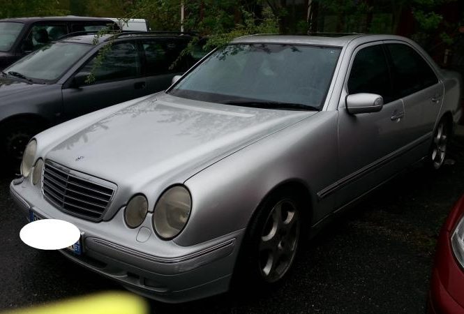 MERCEDES CLASSE E 210 PHASE 2