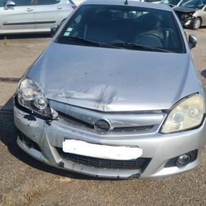 OPEL TIGRA 2 TWINTOP CABRIOLET