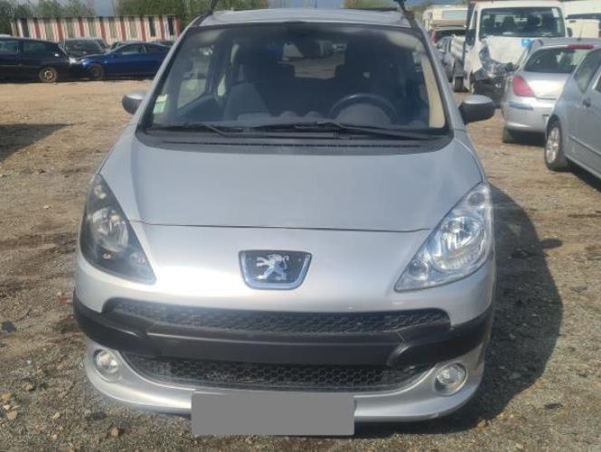 PEUGEOT 1007