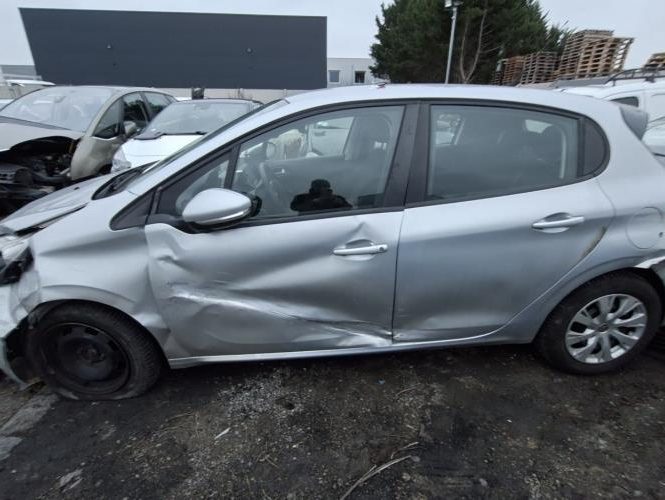 PEUGEOT 208 1 PHASE 2