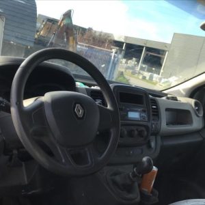 RENAULT TRAFIC 3 COURT PHASE 1