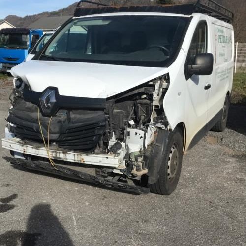 RENAULT TRAFIC 3 COURT PHASE 1