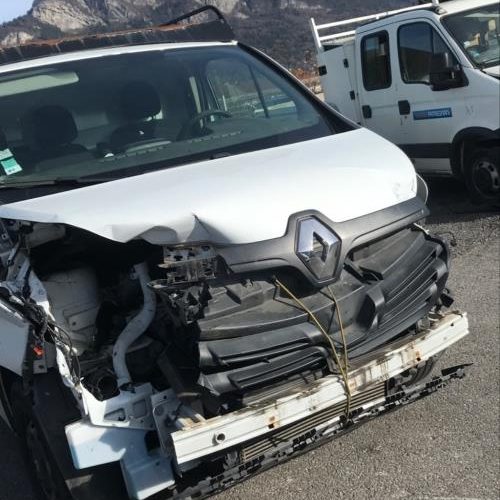 RENAULT TRAFIC 3 COURT PHASE 1