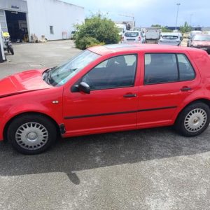 VOLKSWAGEN GOLF 4